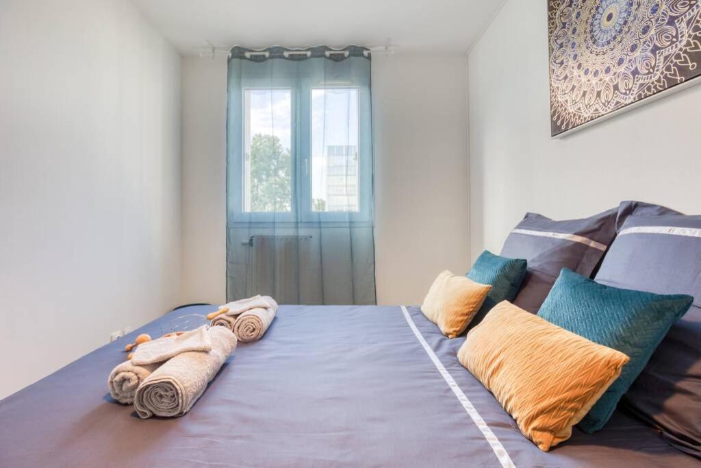 Апартаменты L'Elysee - Easy Check-In - Arrivee Autonome - Place Parking Privative - T2 Surequipe - Wifi - Netflix Courcouronnes Экстерьер фото